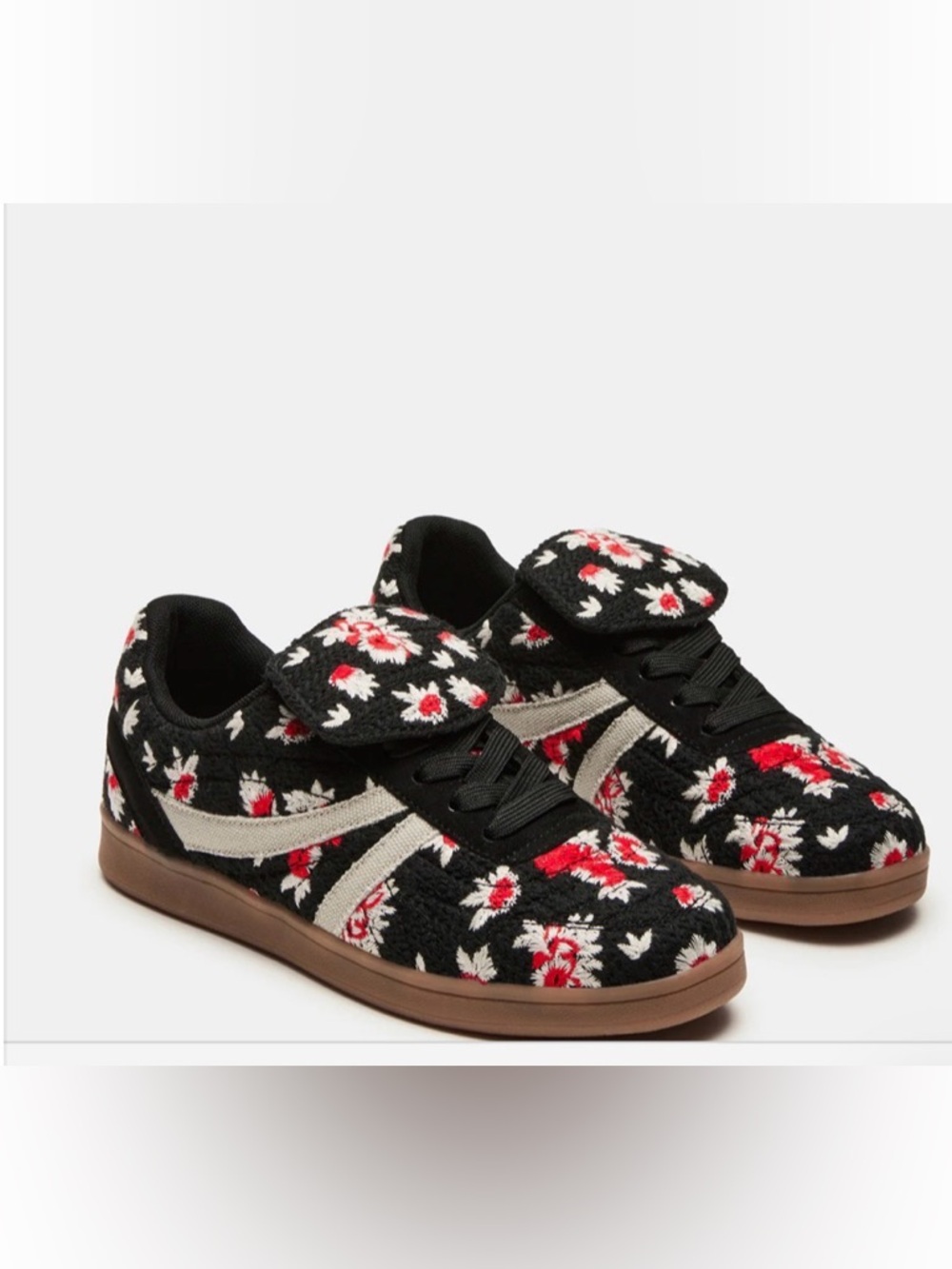 Steve Maddie MADRID Women's Black Floral Casual Sneakers size 7